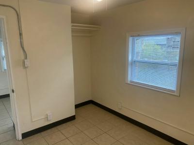 Photo 5 of 8 of home located at 4 East Main St Mount Dora, FL 32757