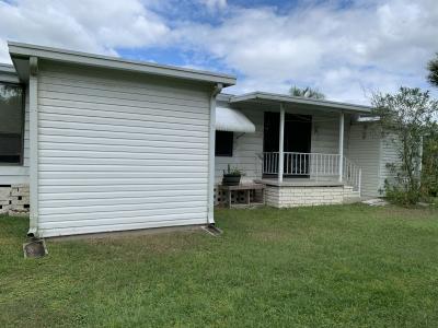 Photo 4 of 8 of home located at 39626 Medicine Bow Drive Zephyrhills, FL 33542