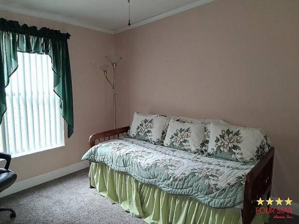 2000 Palm Harbor  Home