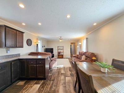 Photo 2 of 8 of home located at 18 Nicklaus Ave Nevada, IA 50201