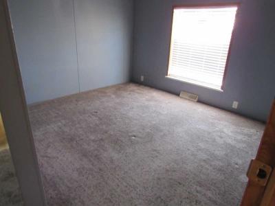 Photo 4 of 9 of home located at 8802 Alec Dr Indianapolis, IN 46234