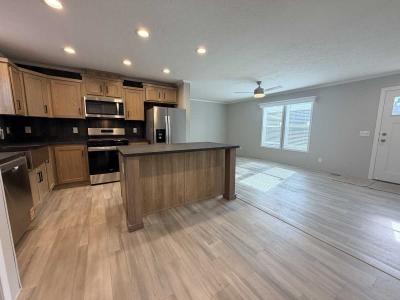 Photo 2 of 28 of home located at 4000 E 134th Street #1026 Chicago, IL 60633