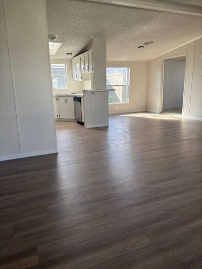 Photo 3 of 15 of home located at 2609 W Southern Ave Tempe, AZ 85282