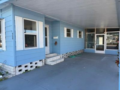 Photo 2 of 29 of home located at 1071 Donegan Rd Lot 959 Largo, FL 33771