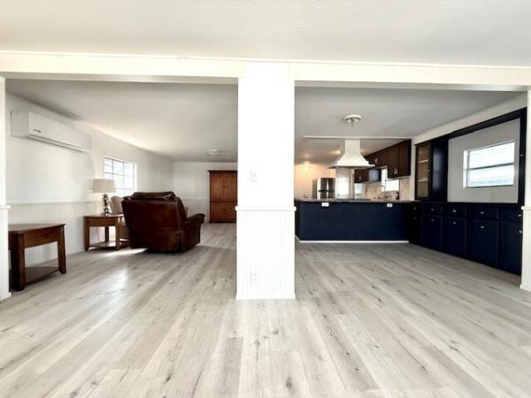 1980 Twin HS Manufactured Home