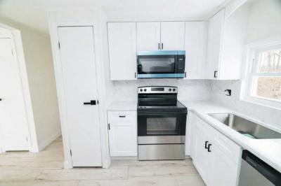 Photo 4 of 27 of home located at 226 N Pond Dr Mount Laurel, NJ 08054