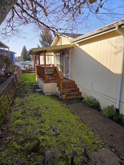 Photo 2 of 41 of home located at 14935 Blue Vista Dr Oregon City, OR 97045