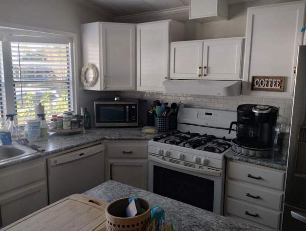 1986 Schult Manufactured Home