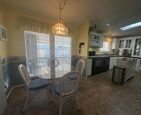 1994 Fleetwood Mobile Home