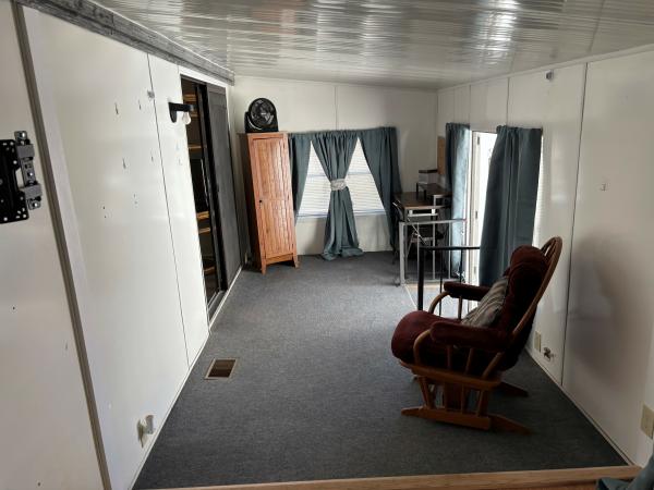 1986 Mobile Home