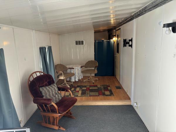 1986 Mobile Home