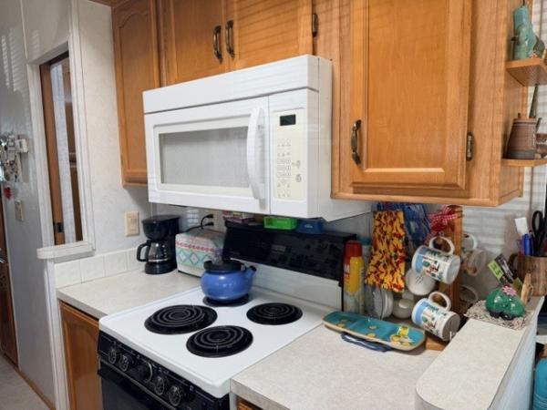 1998 Cavco Manufactured Home