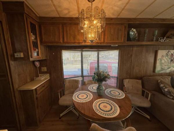 1989 TAHO Manufactured Home
