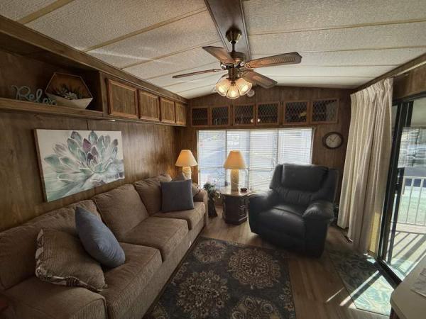 1989 TAHO Manufactured Home