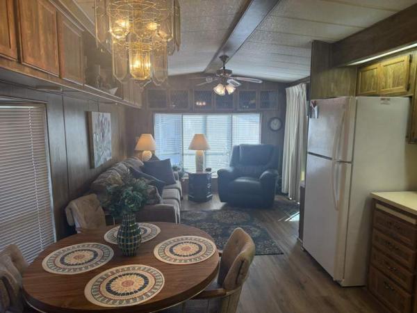 1989 TAHO Manufactured Home