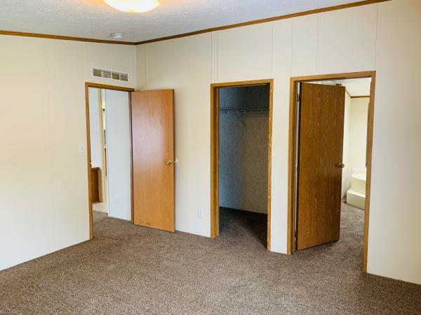 2002 SCHULT UNK Mobile Home