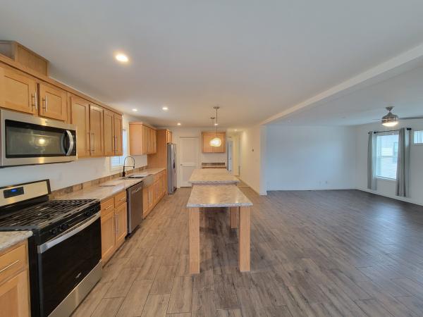 2022 Champion SCM582P Mobile Home