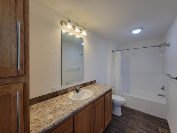 2022 Champion SCM582P Mobile Home