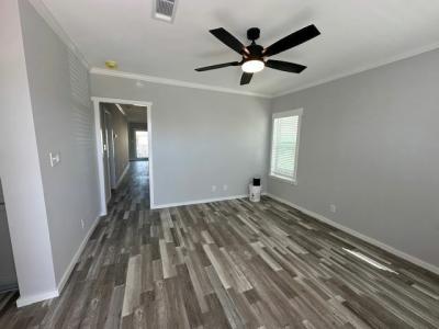 Photo 5 of 20 of home located at 977 Montego Avenue Venice, FL 34285