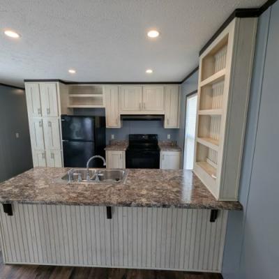 Photo 5 of 8 of home located at 505 Tami Elizabethtown, KY 42701