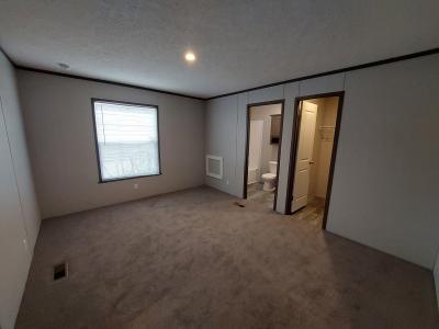 Photo 4 of 11 of home located at 99 Delta Dawn Springfield, IL 62707