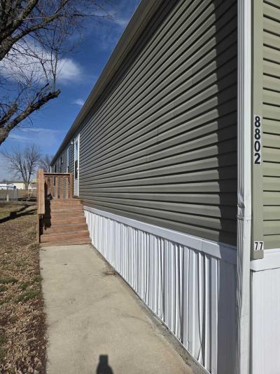 Photo 4 of 17 of home located at 8701 NE 107th Pl #77 Kansas City, MO 64157