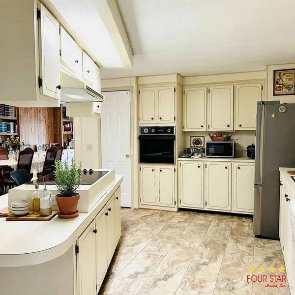 1985 CORO  Home