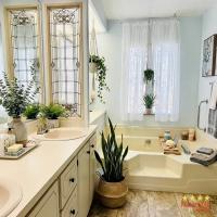 1985 CORO  Home