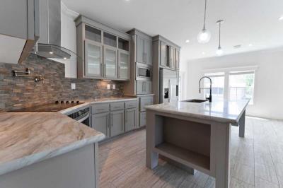 Photo 5 of 17 of home located at 3109 Walden Shores Loop Lake Wales, FL 33898