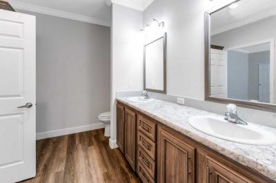 Photo 4 of 15 of home located at 3105 Walden Shores Loop Lake Wales, FL 33898