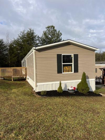 Photo 2 of 7 of home located at 3453 Jill Way Kodak, TN 37764