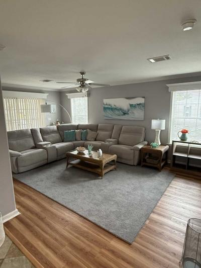 Photo 4 of 19 of home located at 701 Aqui Esta Dr #246 Punta Gorda, FL 33950