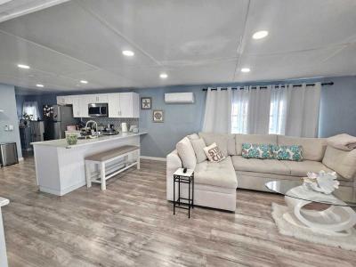 Photo 2 of 13 of home located at 601 Starkey Rd Largo, FL 33771