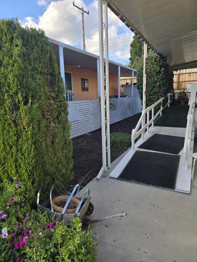 Photo 4 of 8 of home located at 20401 Soledad Canyon Rd Sp #560 Canyon Country, CA 91351