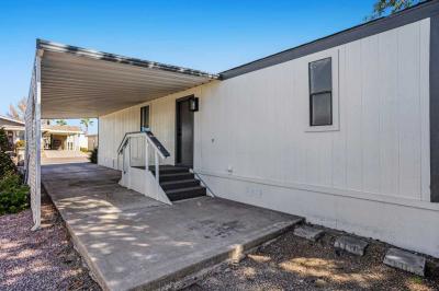 Photo 4 of 40 of home located at 19802 N 32nd St Space 78 Phoenix, AZ 85050