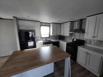 Photo 2 of 10 of home located at 5003 Saddle Ridge Dr Trlr 48 Killeen, TX 76549