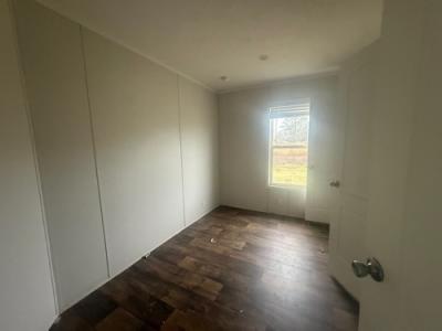 Photo 4 of 8 of home located at 25898 I-30 Frontage Rd Bryant, AR 72022