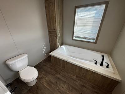 Photo 8 of 9 of home located at 412 Holloway Ln Big Sandy, TX 75755