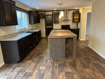 Photo 4 of 14 of home located at 899 Bowman Circle Pell City, AL 35125