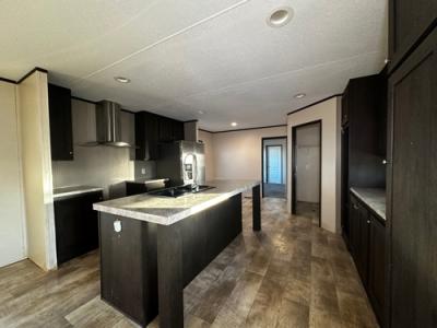 Photo 3 of 11 of home located at 4780 State Hwy 71 El Campo, TX 77437