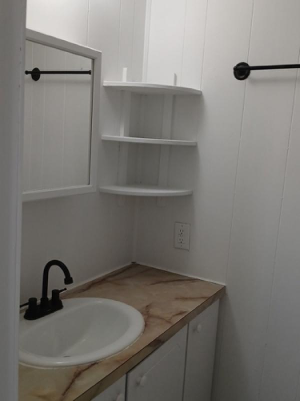 1981 CENT Manufactured Home