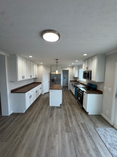 Photo 5 of 22 of home located at 222 Community Dr. Madisonville, TN 37354