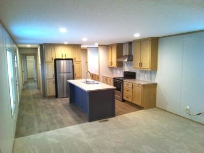 Photo 3 of 15 of home located at 3265 Us Hwy 78 Leeds, AL 35094