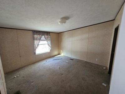 Photo 4 of 6 of home located at 6548 Guest River Rd Norton, VA 24273