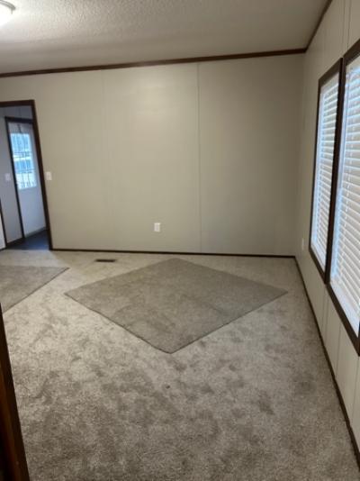 Photo 5 of 10 of home located at 1505 Oak Hill Rd Bolivar, TN 38008