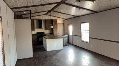 Photo 3 of 15 of home located at 14258 Airline Hwy Gonzales, LA 70737