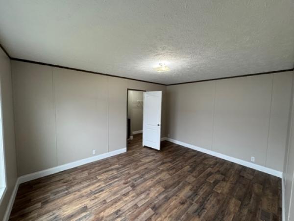 2021 THE BREEZ Manufactured Home