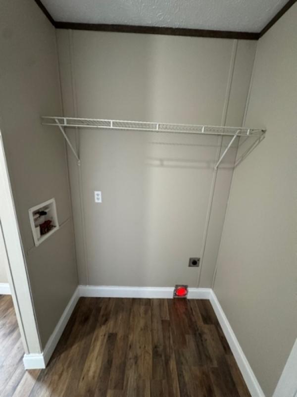 2021 THE BREEZ Manufactured Home