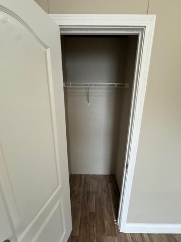 2021 THE BREEZ Manufactured Home