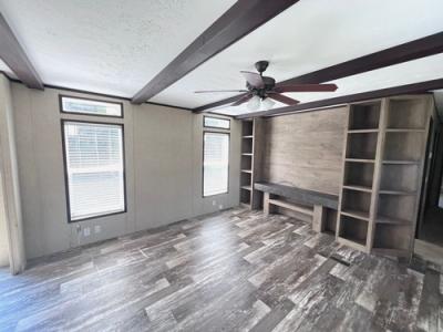 Photo 4 of 19 of home located at 16071 Old Greensboro Road Moundville, AL 35474